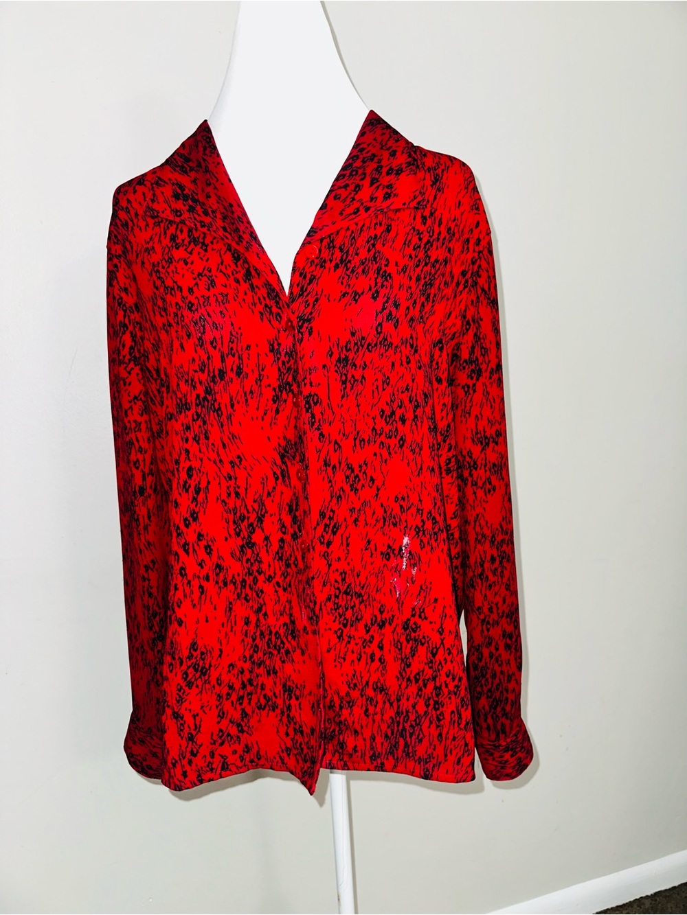 Alfred Dunner Red and Black Printed V-Neck Blouse